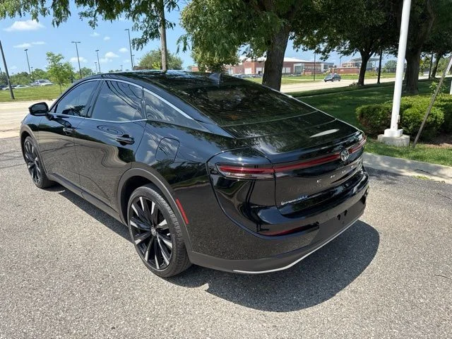 Used 2024 Black Toyota Platinum image 11