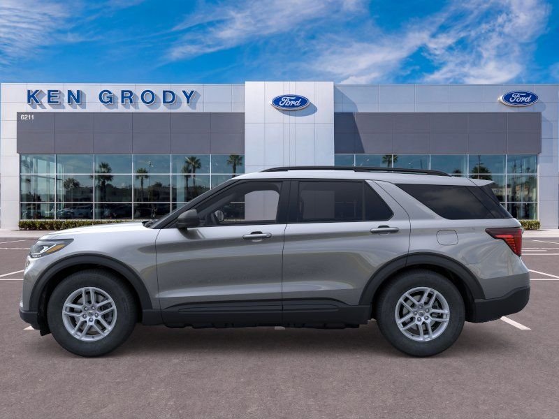 New 2026 Carbonized Gray Metallic Ford Active image 4
