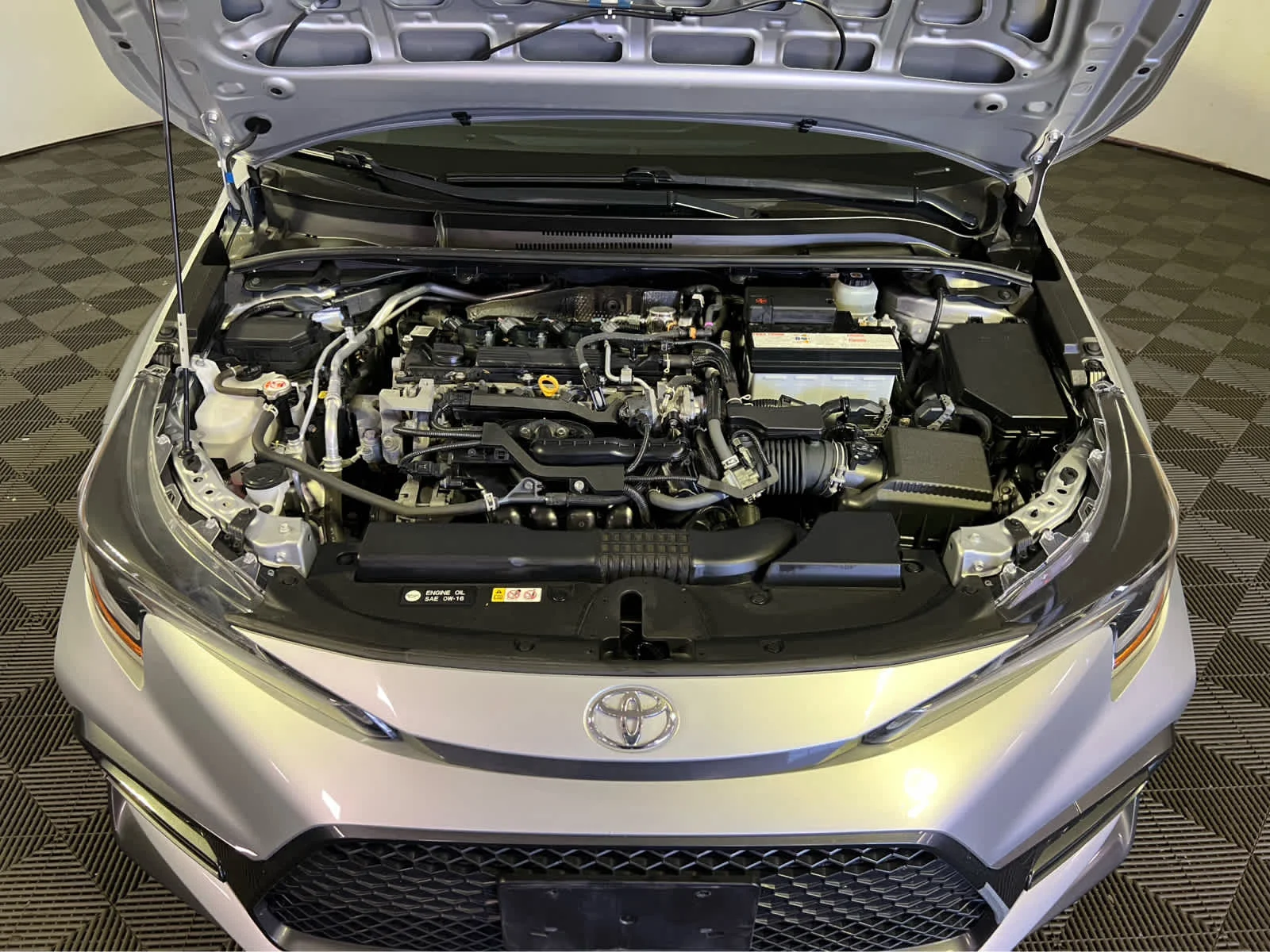 Used 2022 Classic Silver Metallic Toyota SE image 29