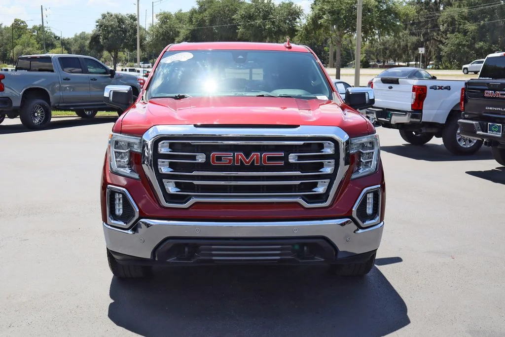 Used 2020 Red GMC SLT image 4