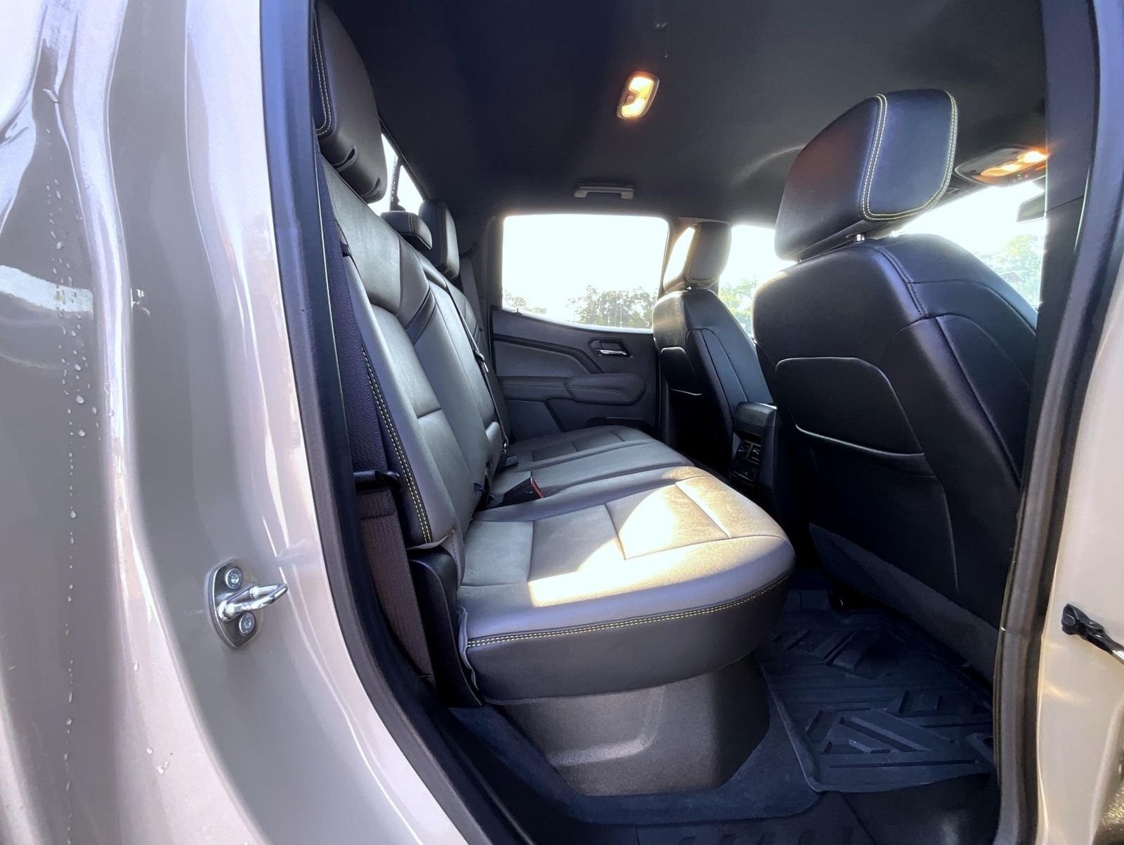 Used 2023 Beige Chevrolet ZR2 image 21