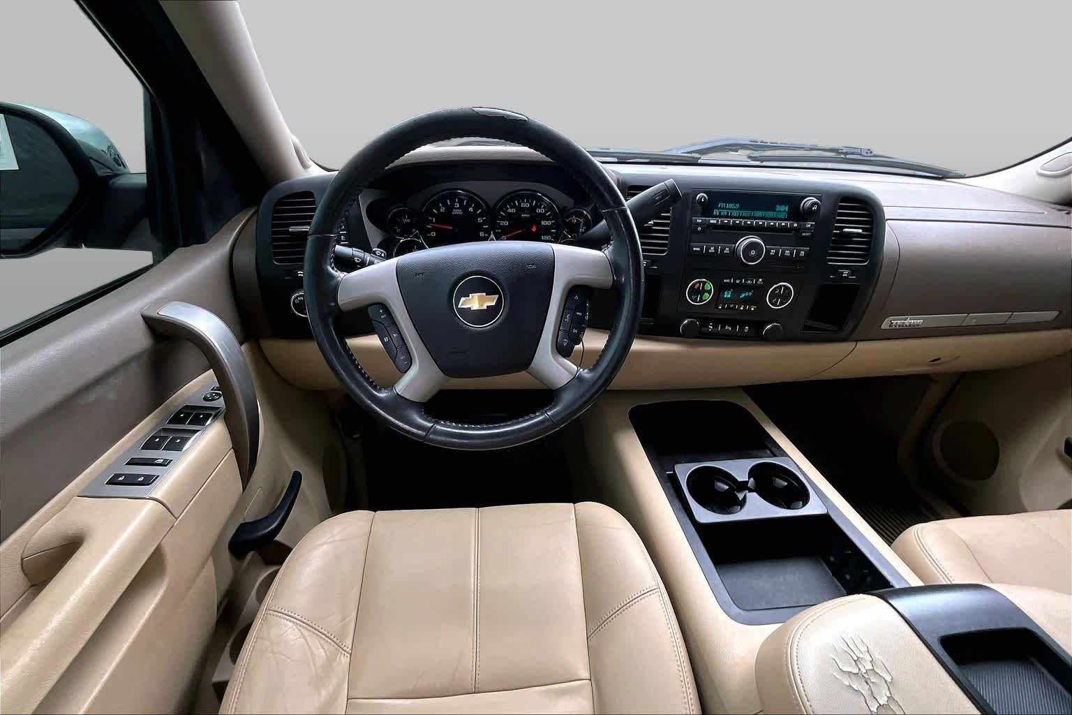 Used 2013 Black Chevrolet LT image 5