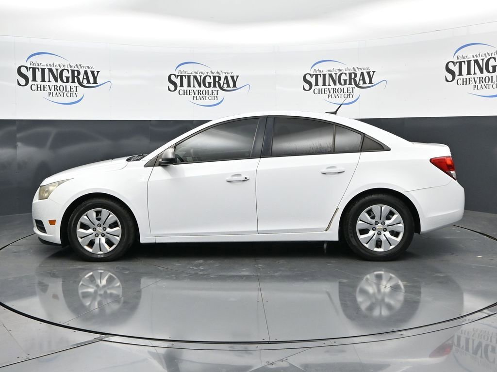 Used 2014 SUMMIT WHITE Chevrolet LS image 4