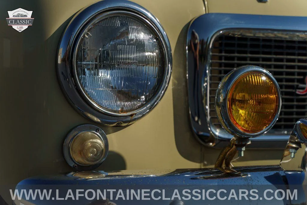 Used 1958 White Volvo  image 18