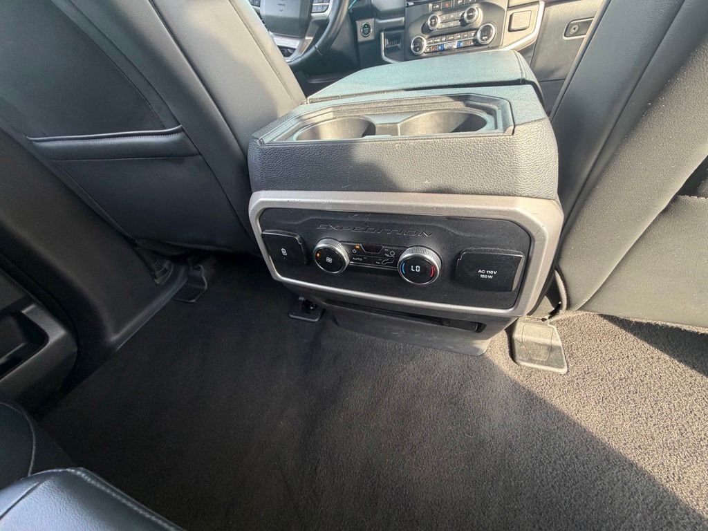 Used 2024 Black Metallic Ford XLT image 40