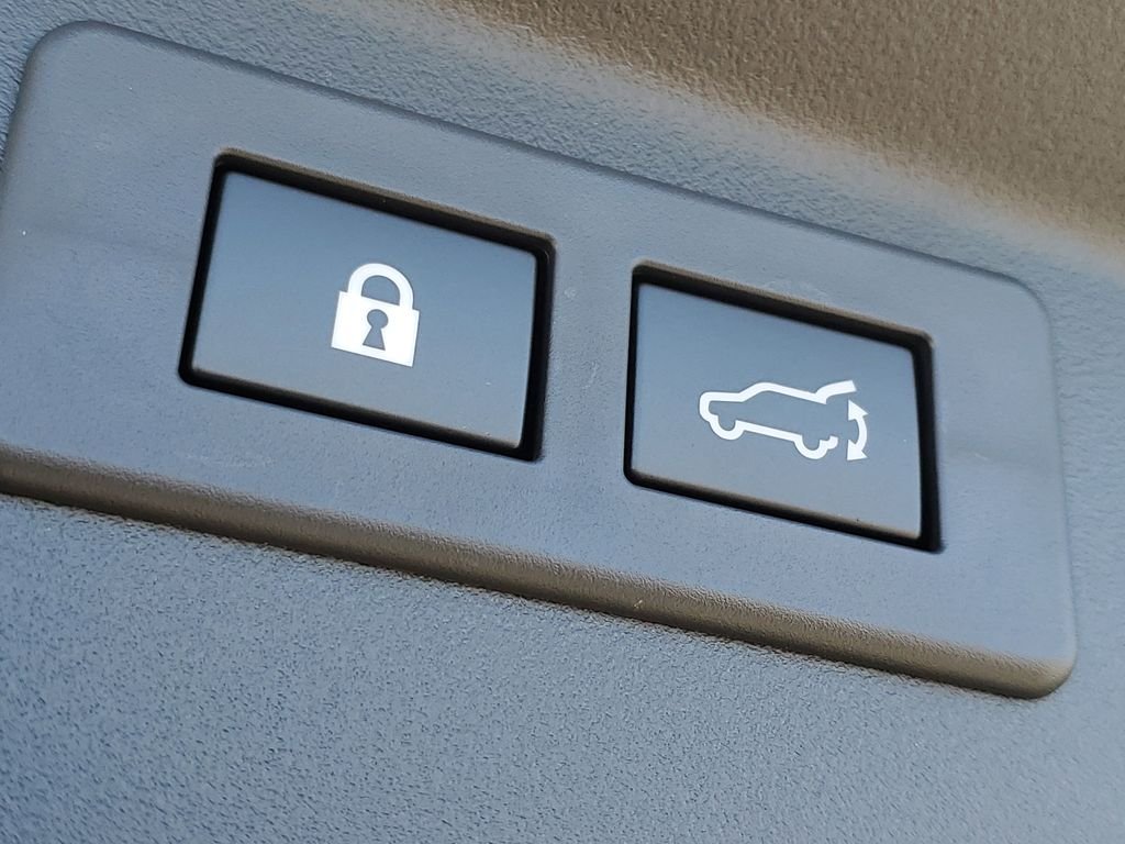 New 2026 ICE SILVER METALLIC Subaru Premium image 7