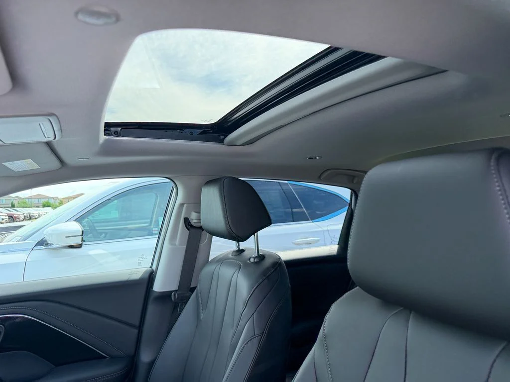 New 2026 Solar Silver Metallic Acura Base image 23
