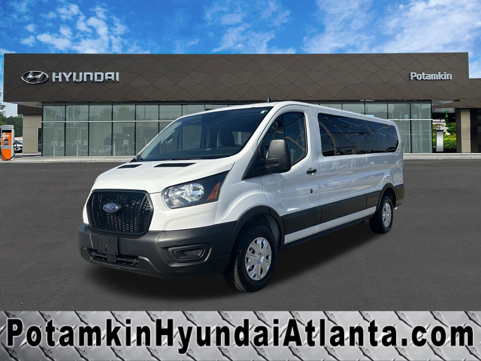 2023 Ford Transit 350 XL Low Roof Sliding Pass. 148's photo