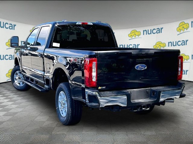 New 2026 Agate Black Metallic Ford XLT image 4
