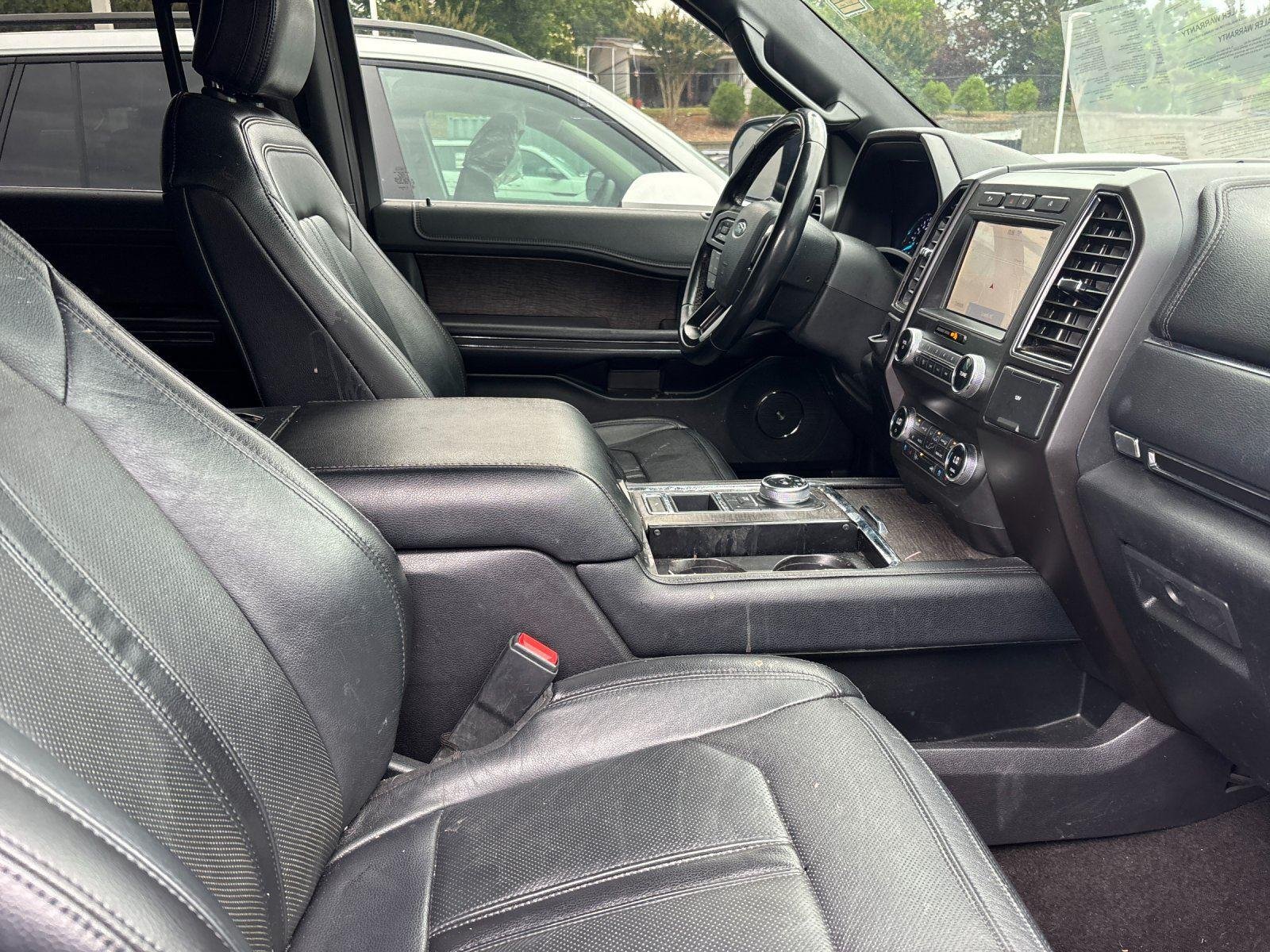 Used 2020 Agate Black FORD LIMI image 33