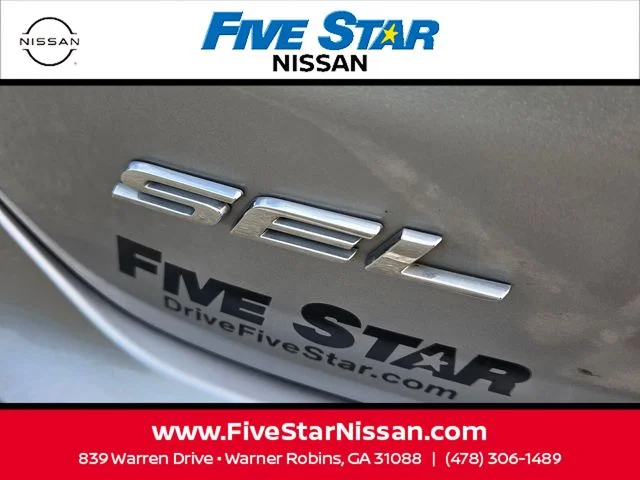 Used 2023 Silver Ford SEL image 11