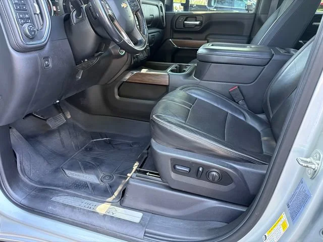 Used 2022 SILVER ICE METALLIC Chevrolet High Country image 9