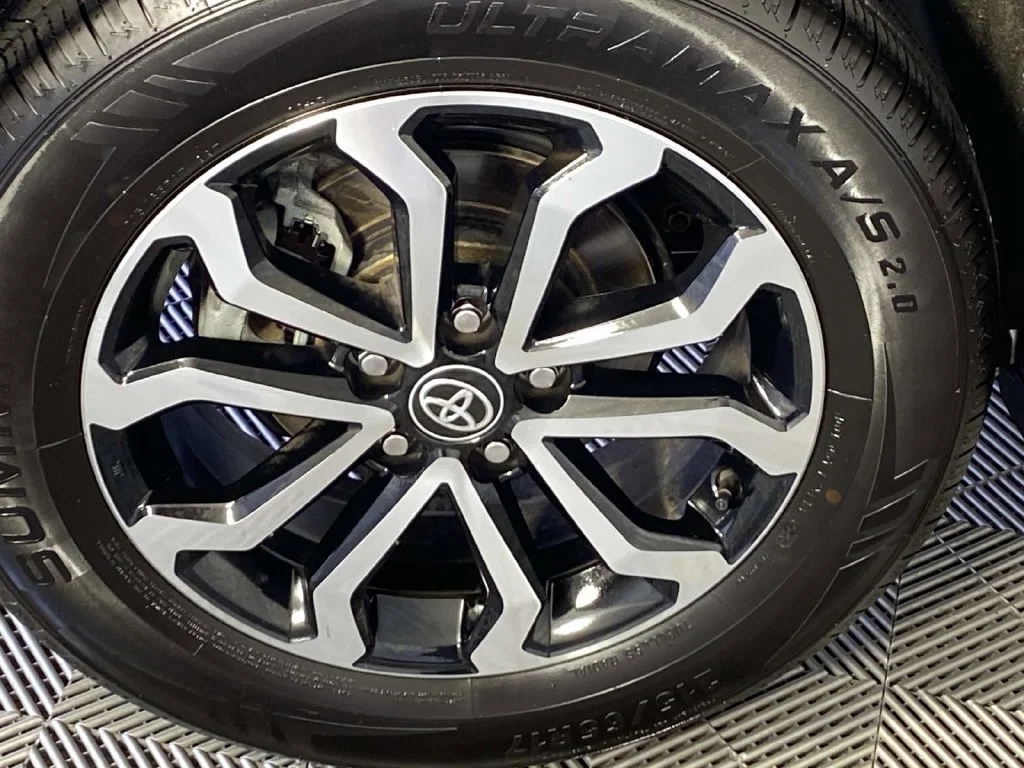 Used 2024 Silver Toyota Hybrid SE image 28