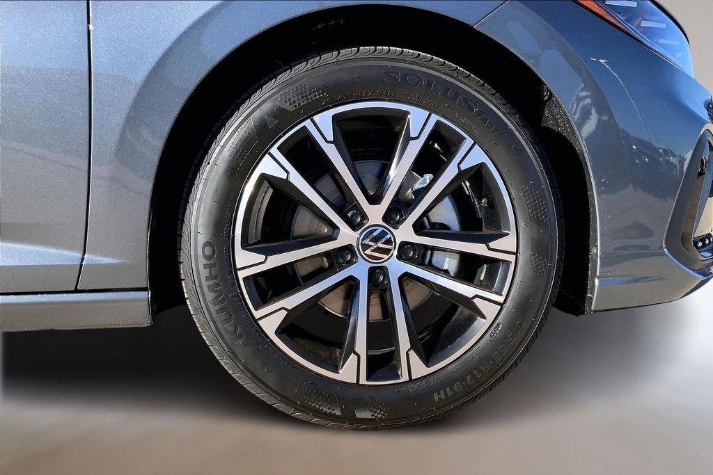 2026 Volkswagen Jetta Sport - Photo 12
