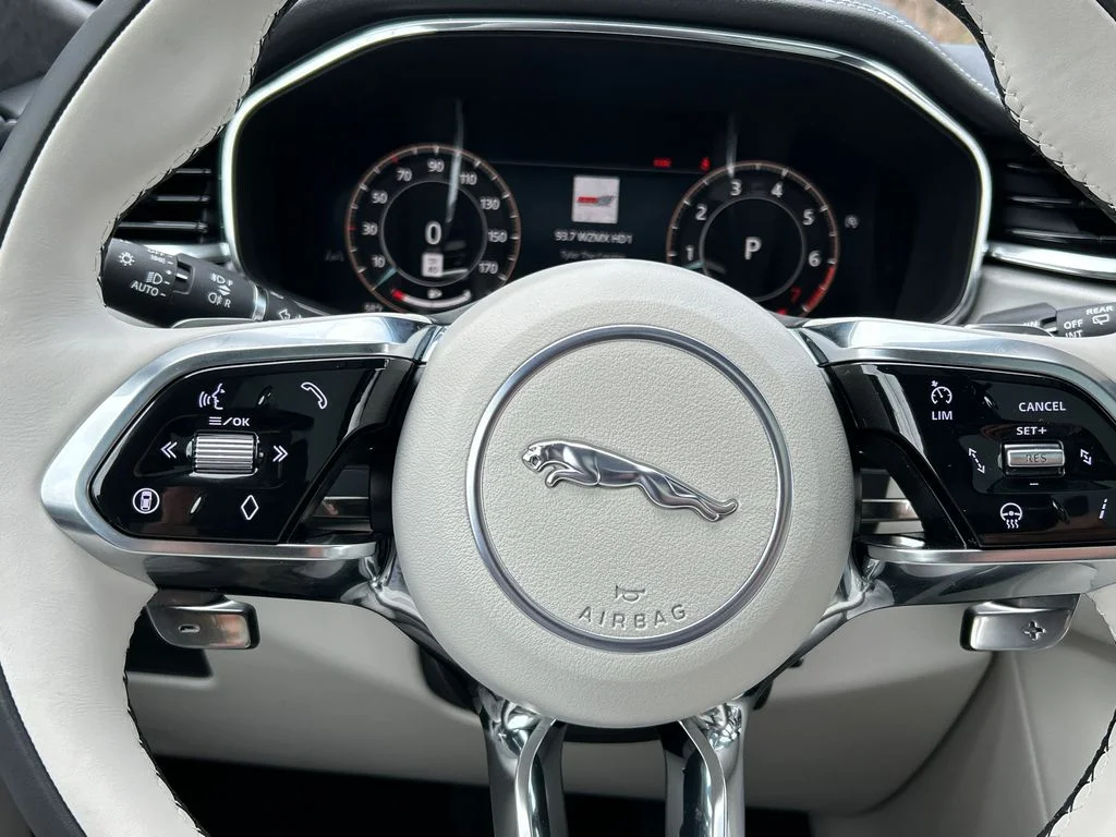 2026 Jaguar F-Pace R-Dynamic S - Photo 12