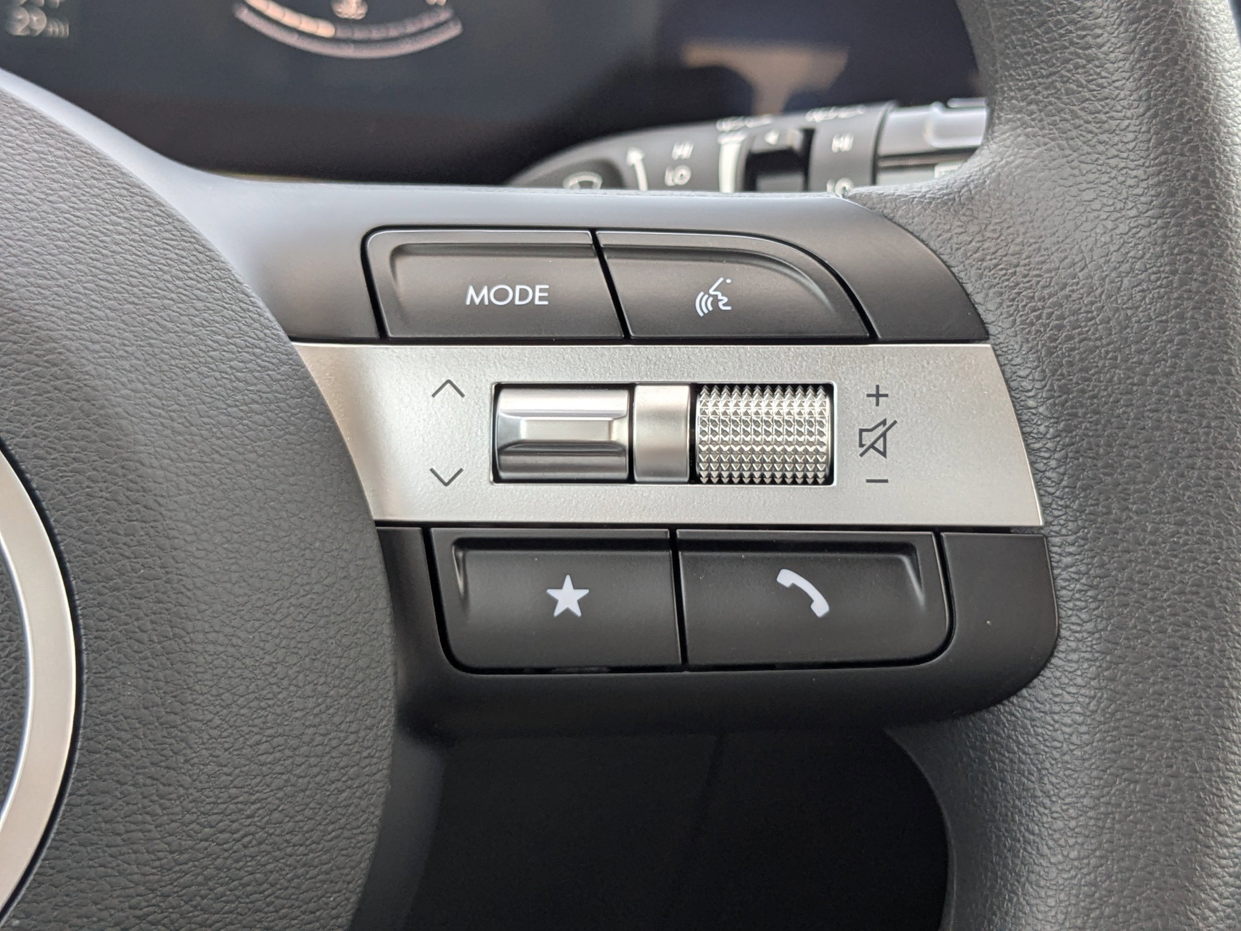 2025 Hyundai Tucson SE - Photo 49
