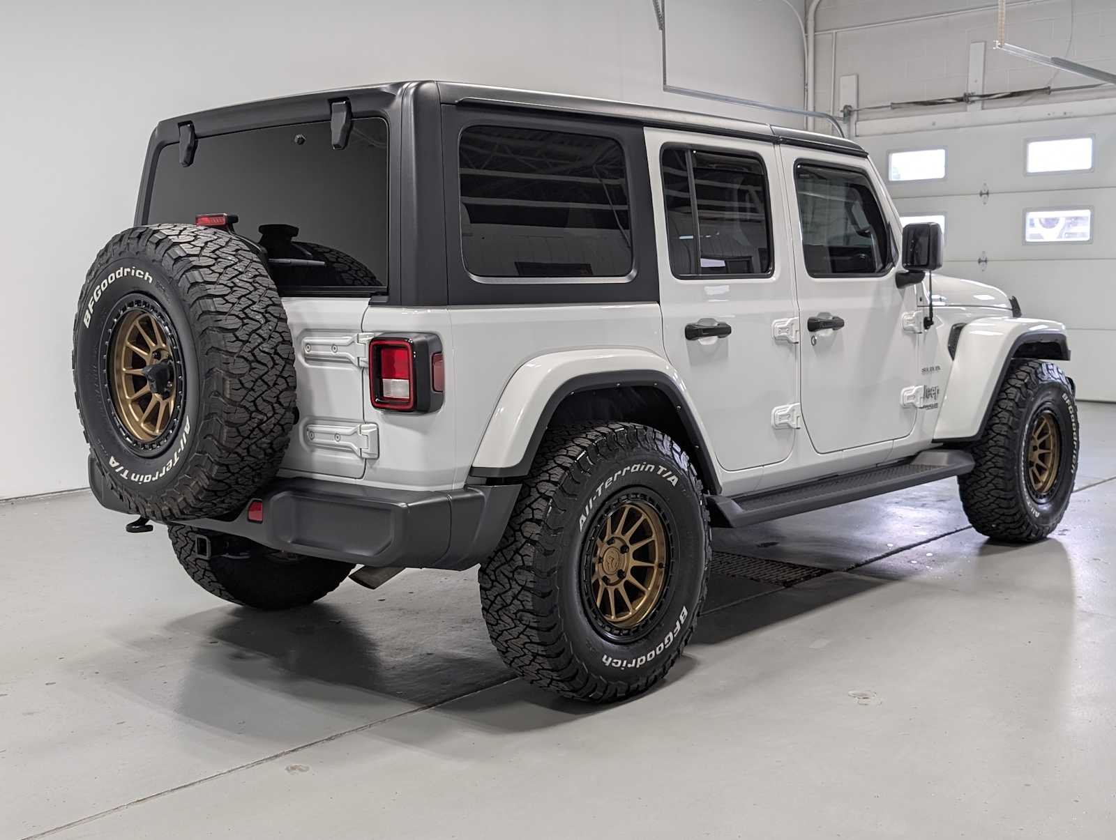 2022 Jeep Wrangler Unlimited Sahara - Photo 8