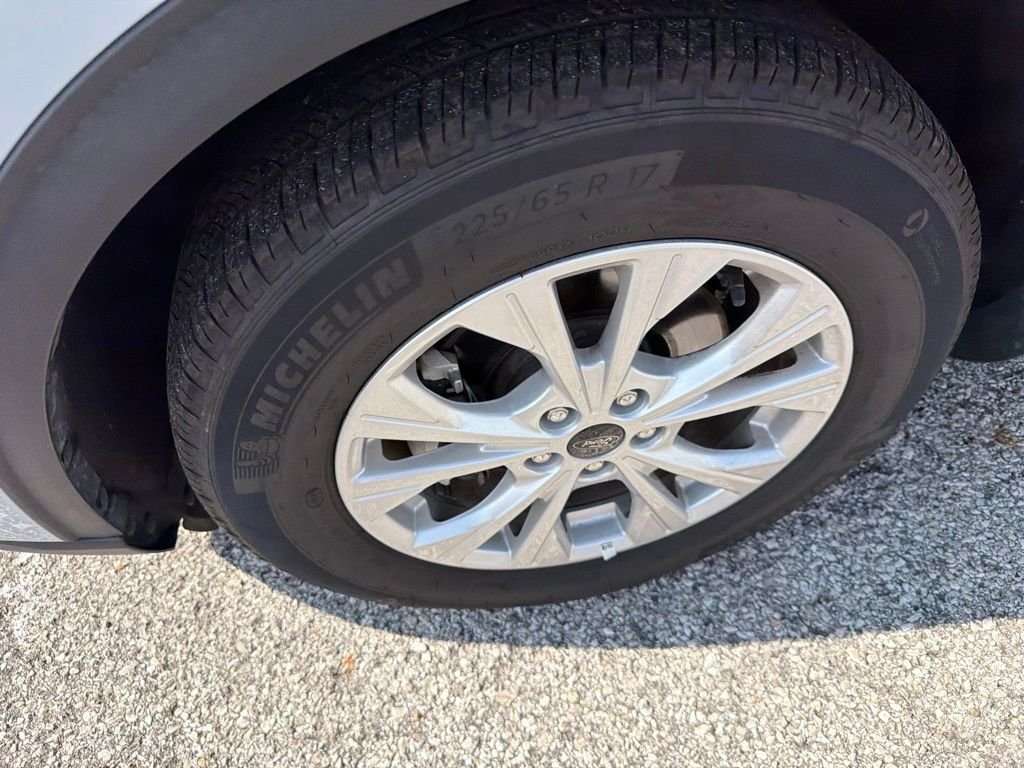 Used 2025 Silver Ford Active image 9