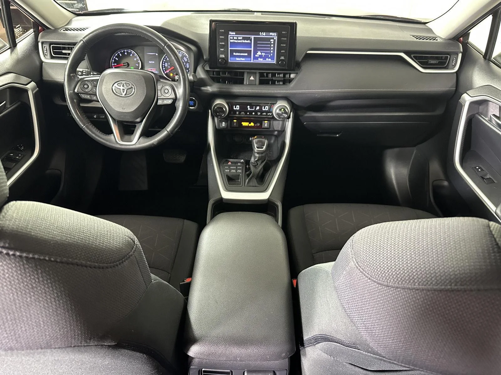 Used 2019 Ruby Flare Pearl Toyota XLE image 27