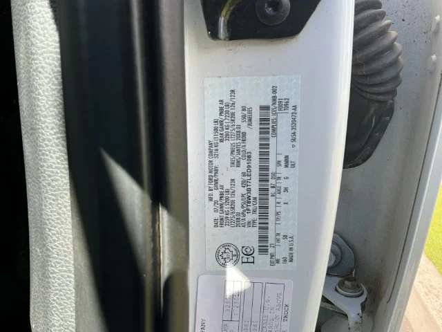 Used 2020 Oxford White Ford Lariat image 25