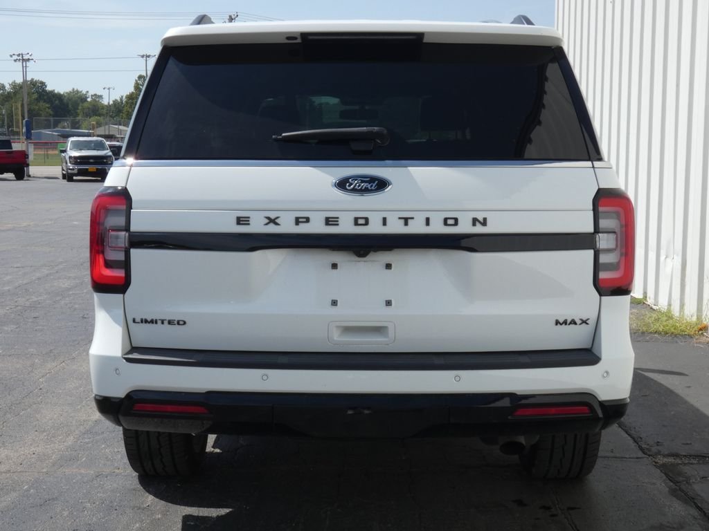 Used 2023 White Ford Limited image 8