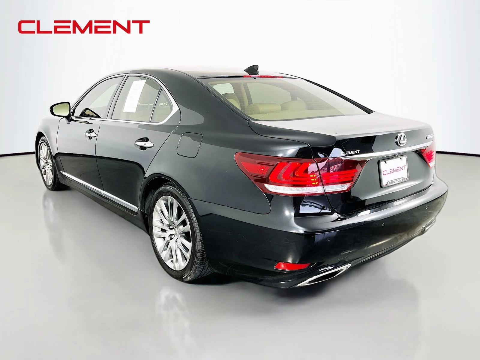 Used 2017 Black Lexus 460 image 9