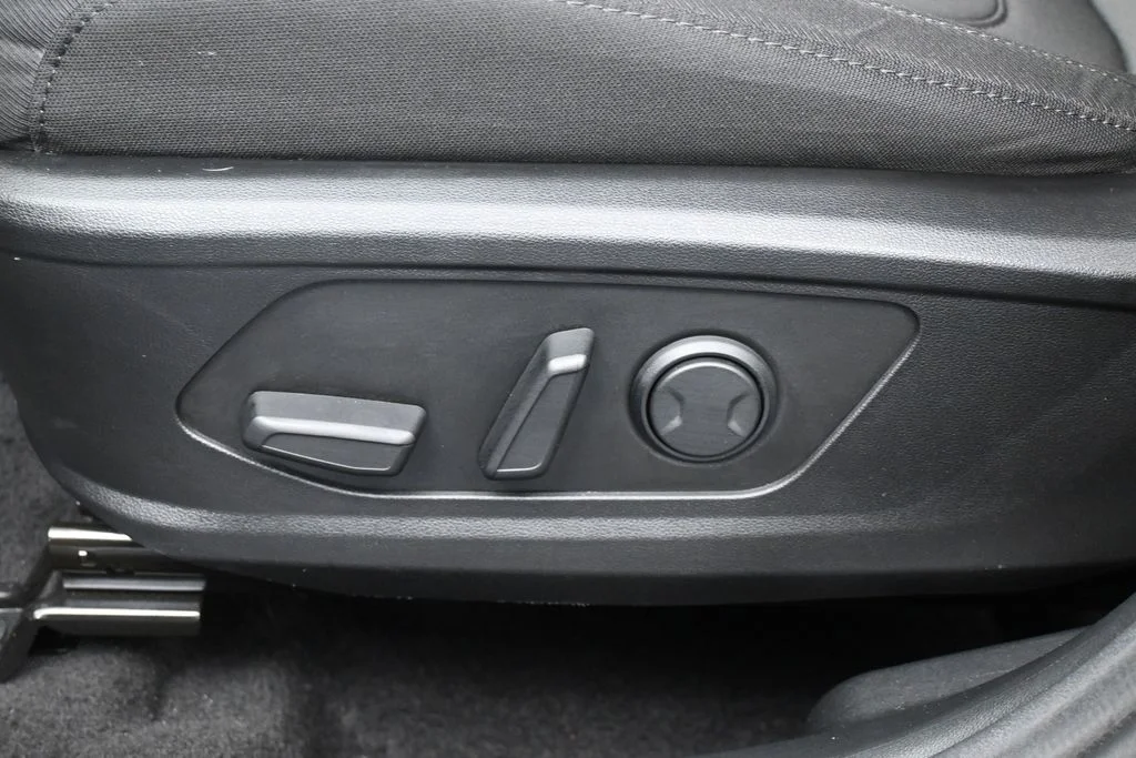 Used 2025 Cypress Gray Chevrolet RST image 11