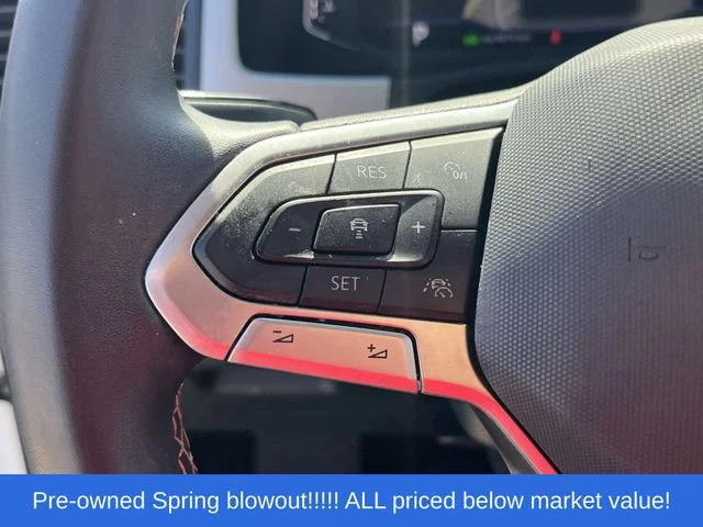 Used 2022  Volkswagen 2.0T SEL image 19