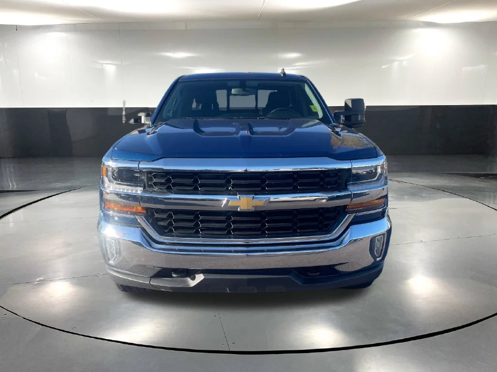Used 2017 Blue Chevrolet LT image 2