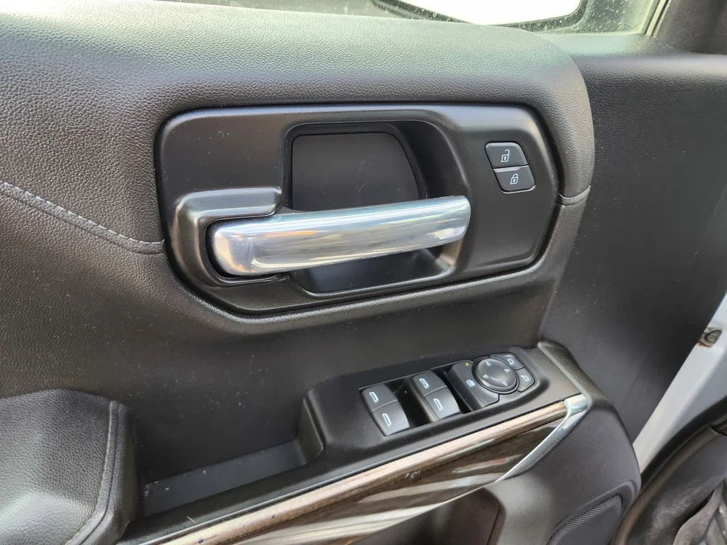 Used 2022 Silver Chevrolet Trail Boss Crew 4X4 image 34