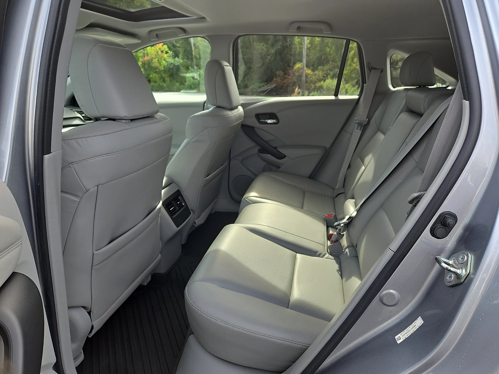 Used 2018 Lunar Silver Metallic - SI Acura  image 10