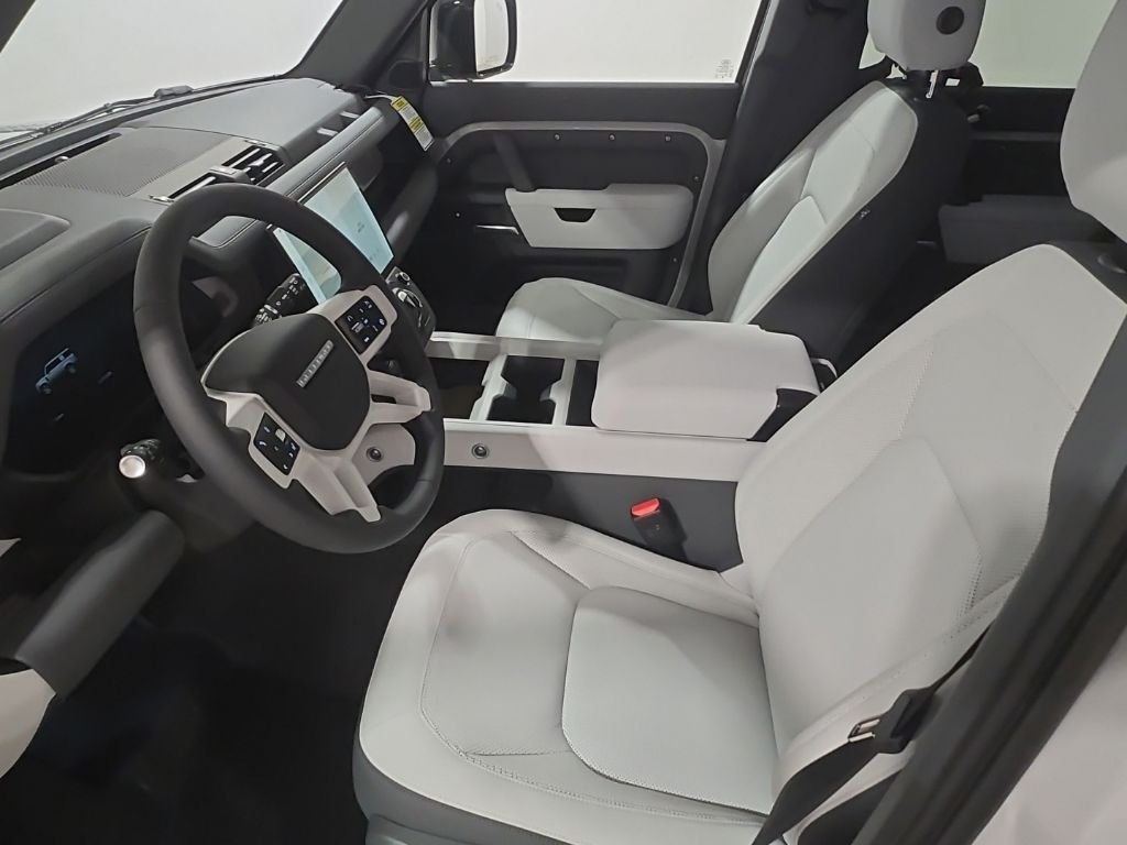 New 2026 Borasco Grey Land Rover S image 19