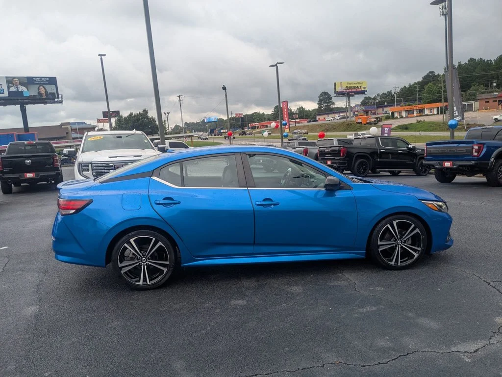Used 2021 Electric Blue Metallic Nissan SR image 4