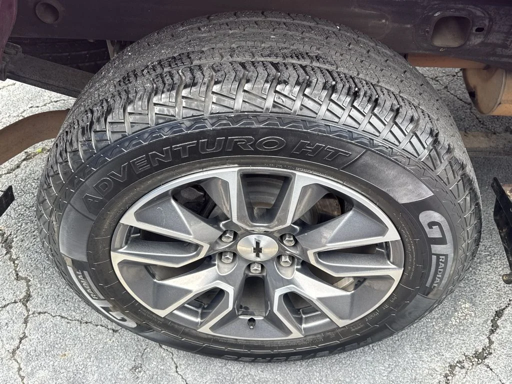 Used 2019 Red Chevrolet RST image 17