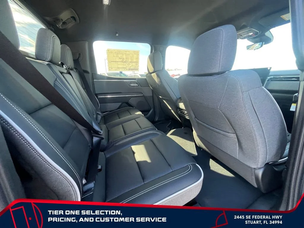 New 2026 Deep Ocean Metallic GMC Elevation Extended Range image 18