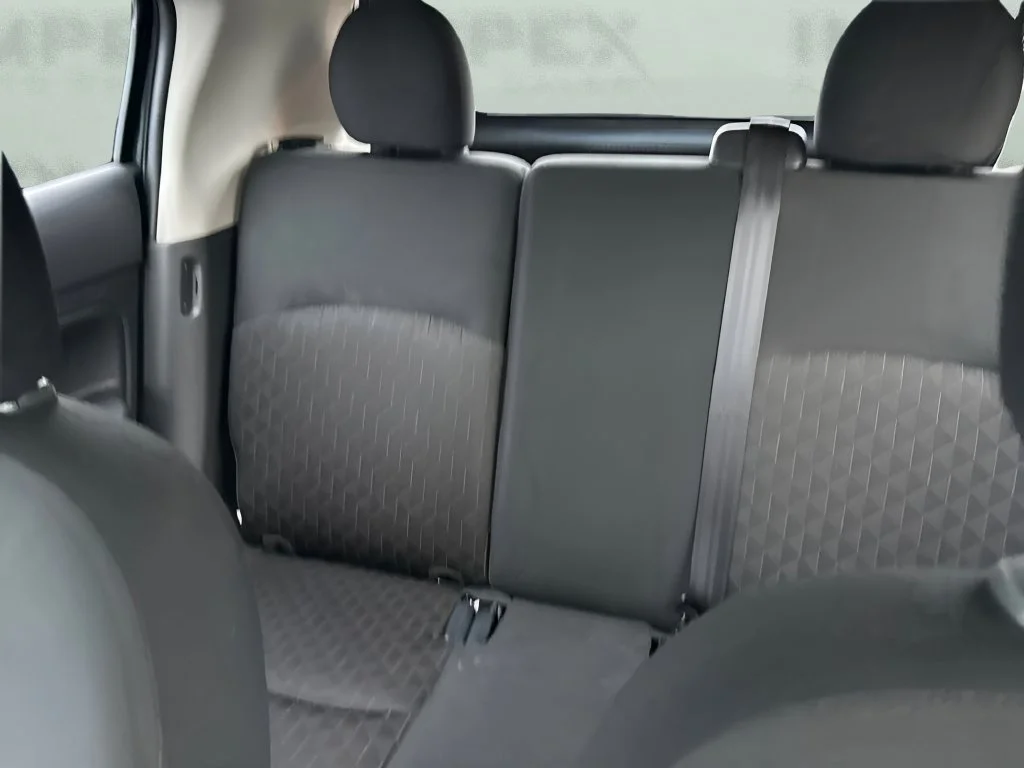 Used 2024 Silver Mitsubishi ES image 11