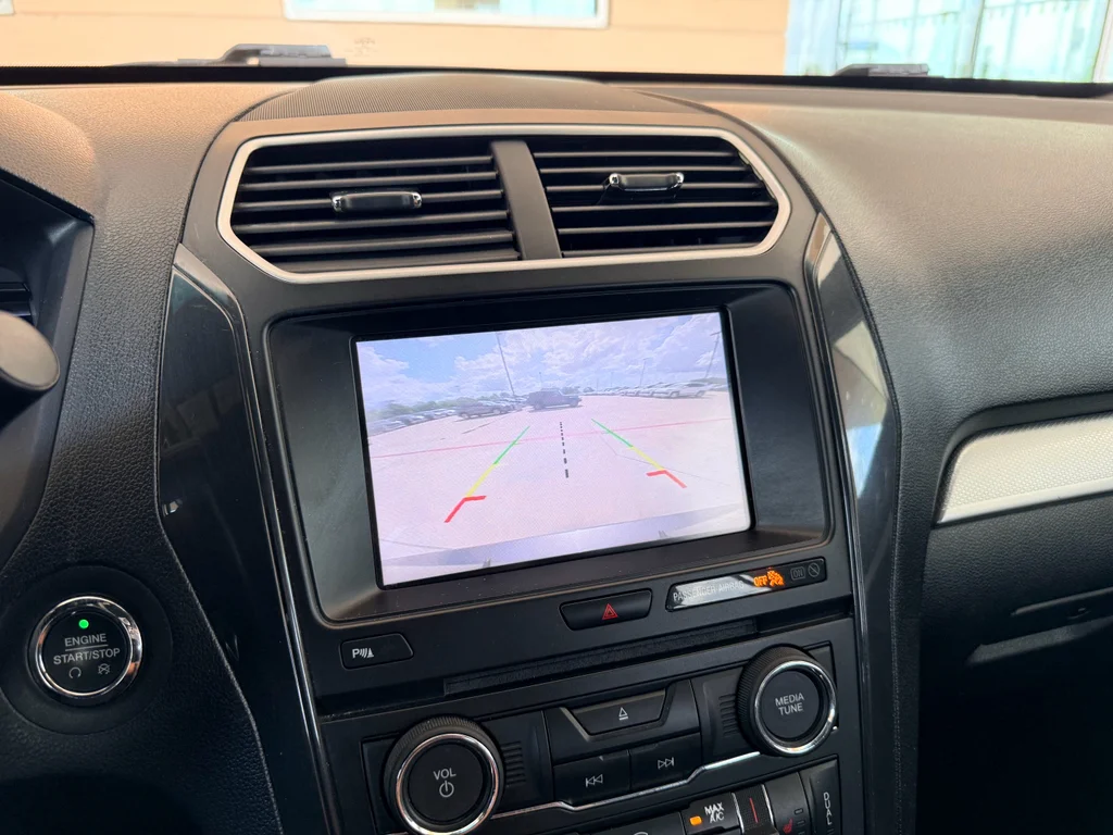 Used 2016 Magnetic Metallic Ford XLT image 22