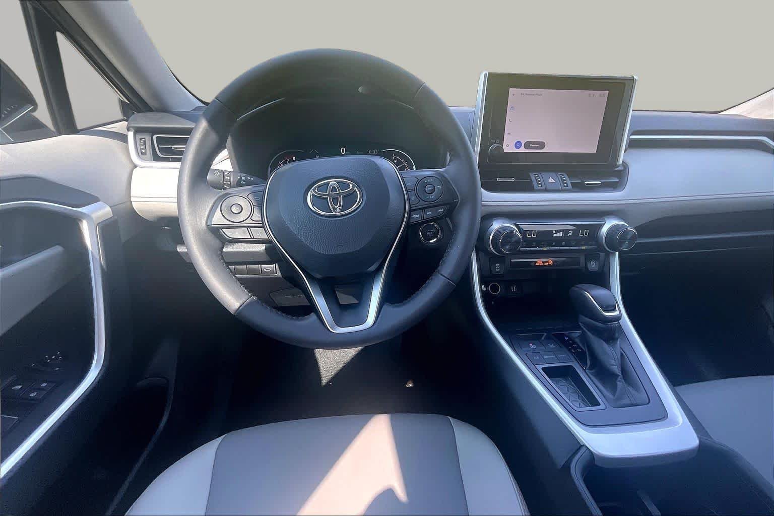 Used 2025 Magnetic Gray Metallic Toyota XLE Premium image 6