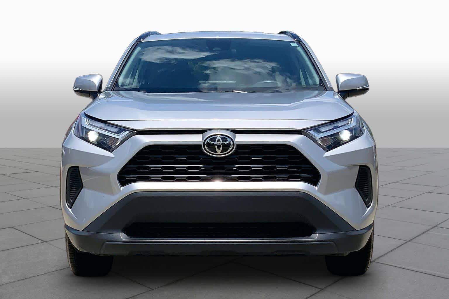 Used 2024 Silver Sky Metallic Toyota XLE image 4