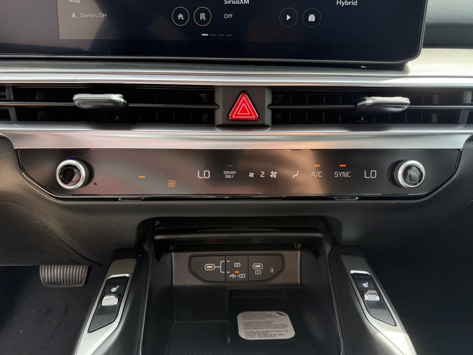 New 2026 Snow White Pearl Kia EX image 16
