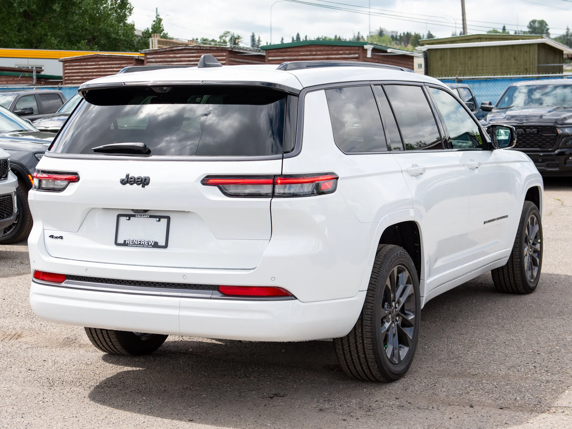 New 2026 White Jeep Limited Reserve* image 5