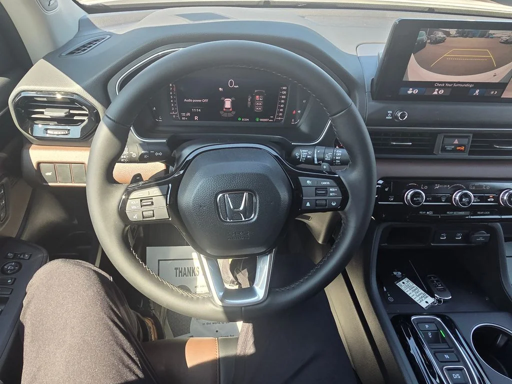 New 2026 Platinum White Pearl Honda Touring image 21