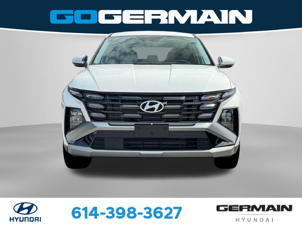 Used 2025 White Hyundai SE image 16