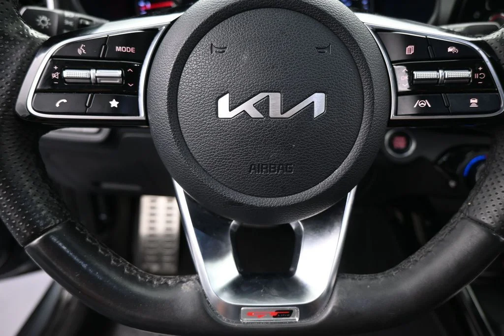 Used 2024 Gravity Gray Kia GT-Line image 32