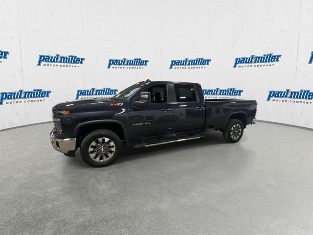Used 2024 Gray Chevrolet LT image 5