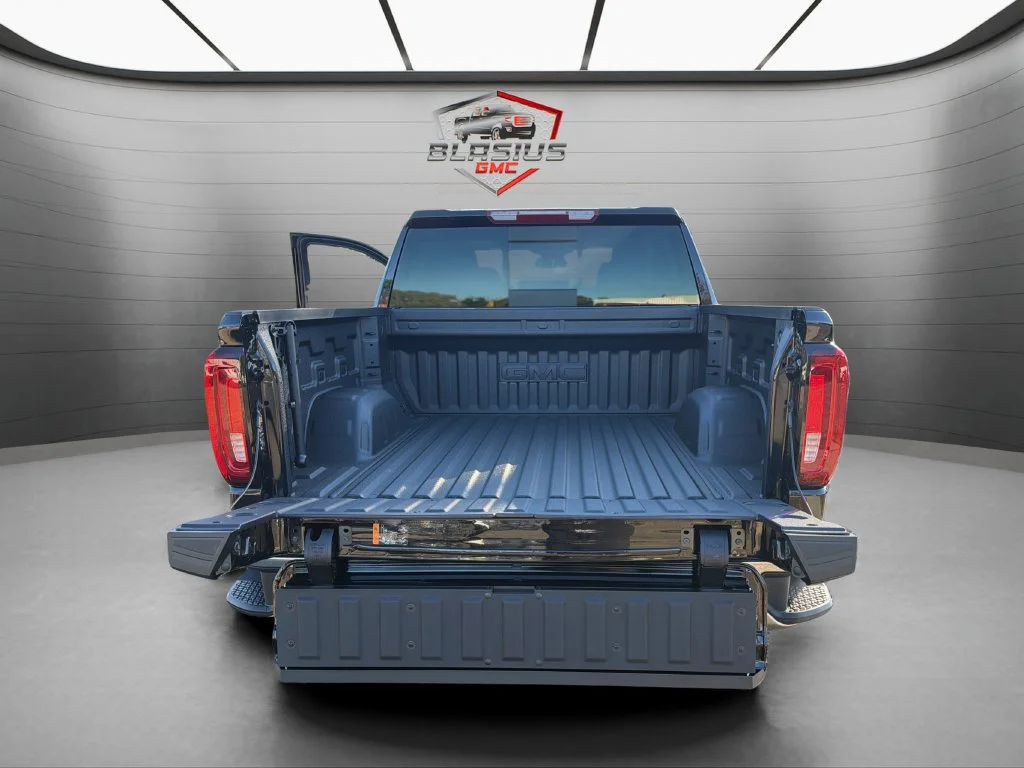 2026 GMC Sierra 1500 SLT - Photo 14