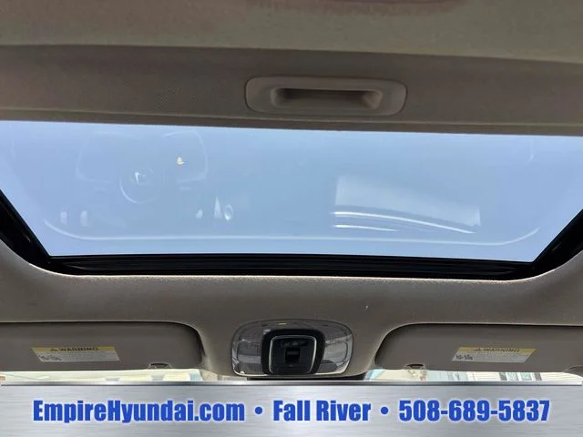 Used 2022 Black Hyundai SEL image 12