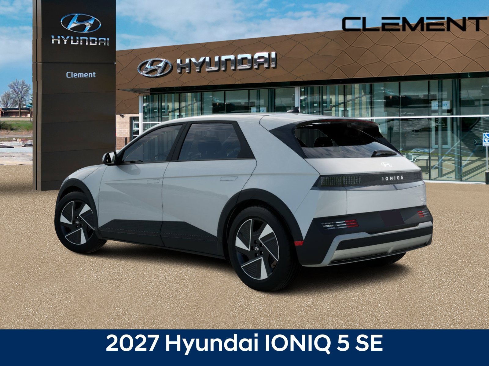 New 2027 White Hyundai SE image 4