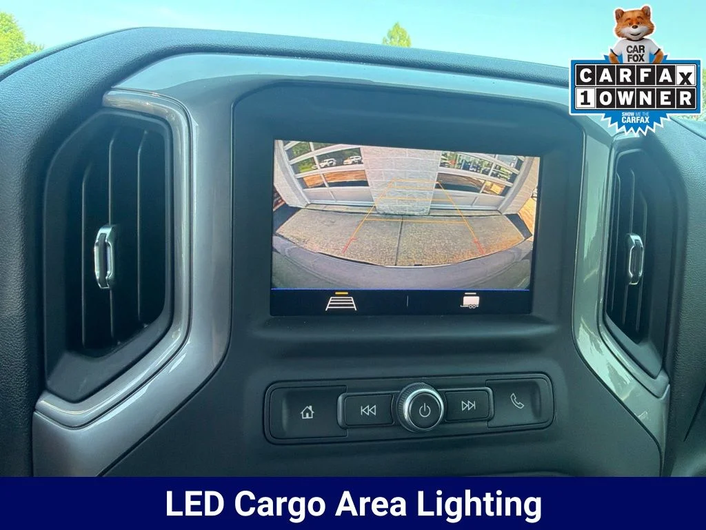 Used 2020 Silver Ice Metallic Chevrolet Custom image 34