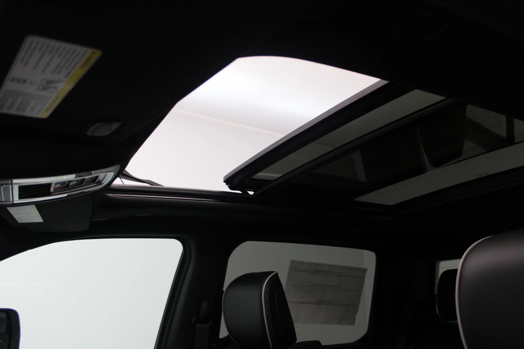 2026 RAM 1500 Laramie - Photo 8